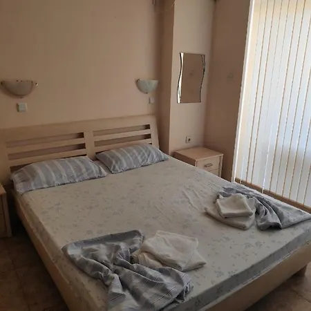Lovely Studio Flat Kamelia Garden 1 Bulgaria *